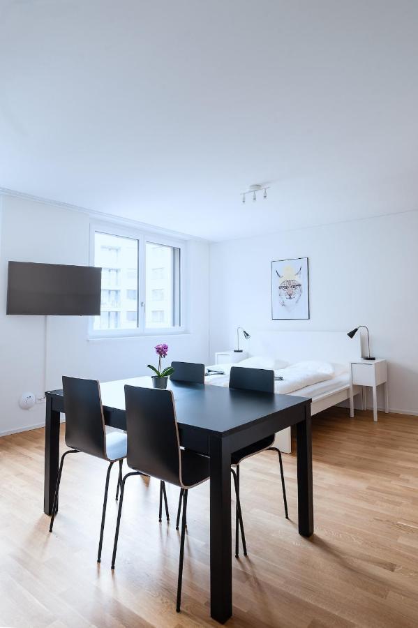 Hitrental Messe Apartments Basel Bagian luar foto