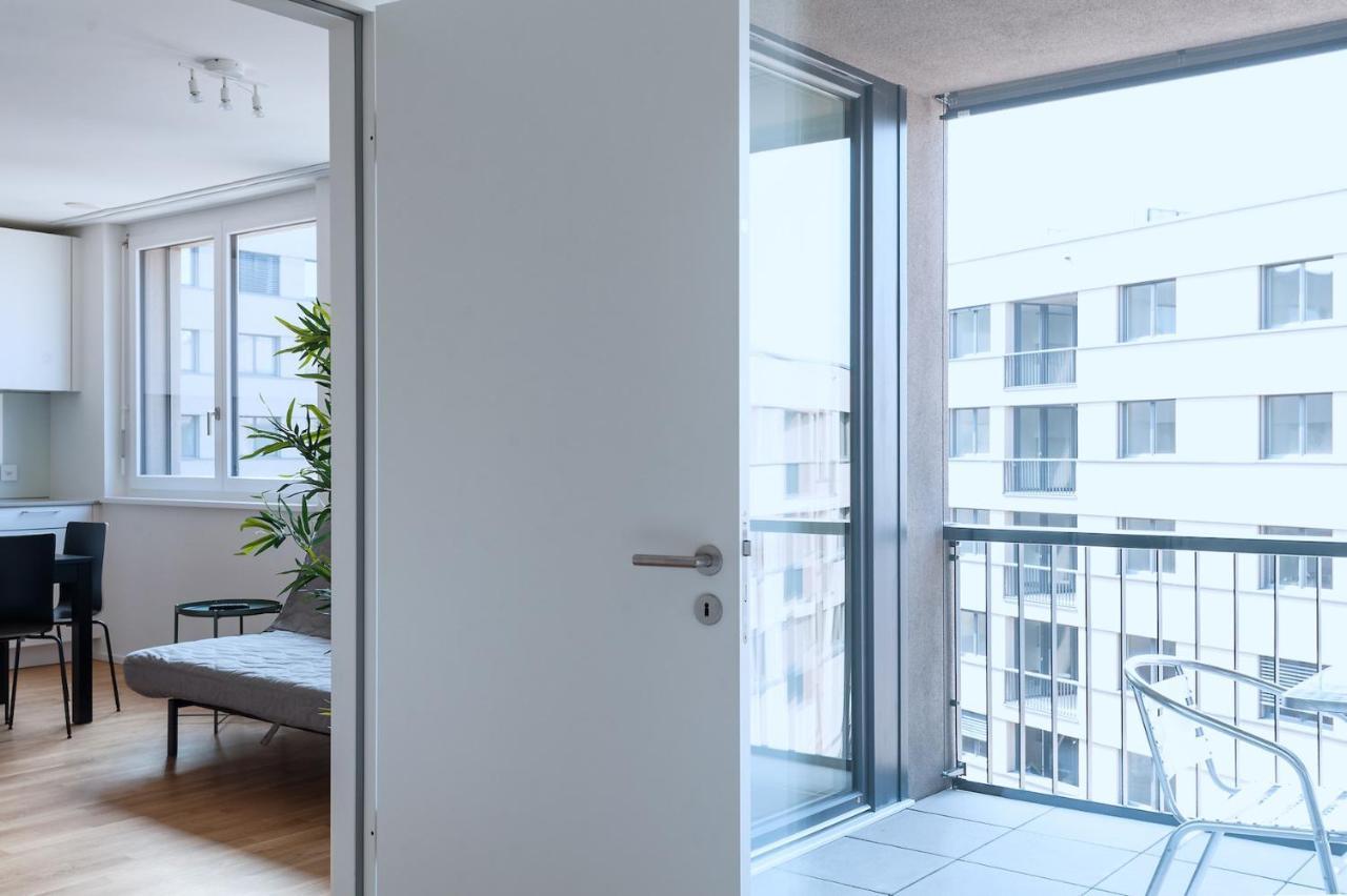 Hitrental Messe Apartments Basel Bagian luar foto