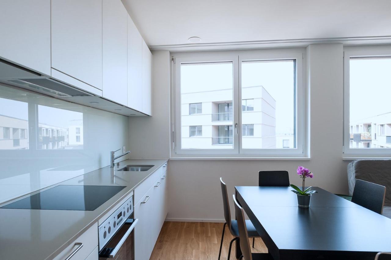 Hitrental Messe Apartments Basel Bagian luar foto